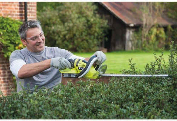 best battery hedge trimmer uk