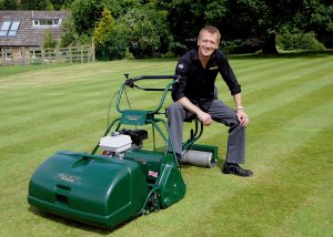 Petrol cylinder lawnmowers