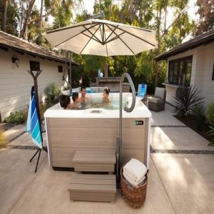 outdoor hot tubs